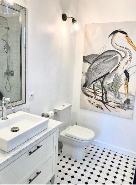 Stunning Bedroom Overlooking The Charente Bourg-Charente Kültér fotó